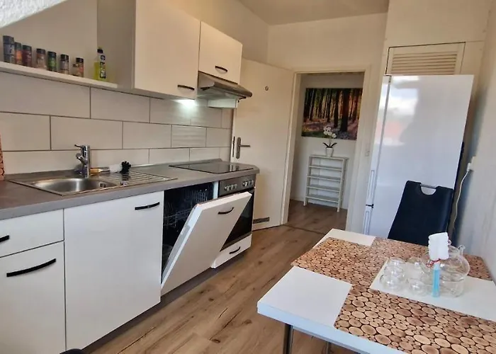 Appartement Zentral Gelegene Dg-wohnung Mit 4 Schlafzimmern *